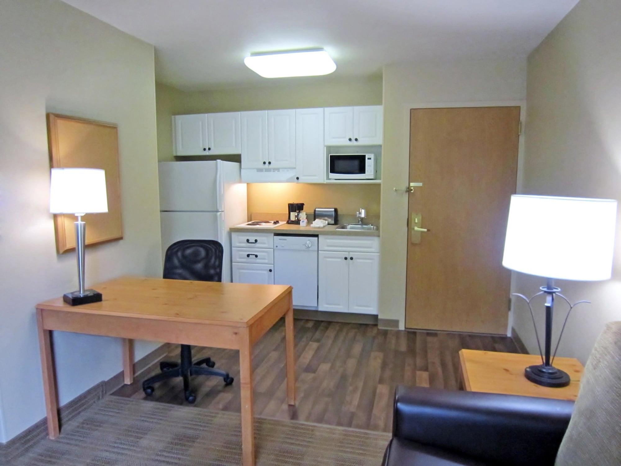 Extended Stay America Suites - Boston - Waltham - 52 4Th Ave Екстериор снимка