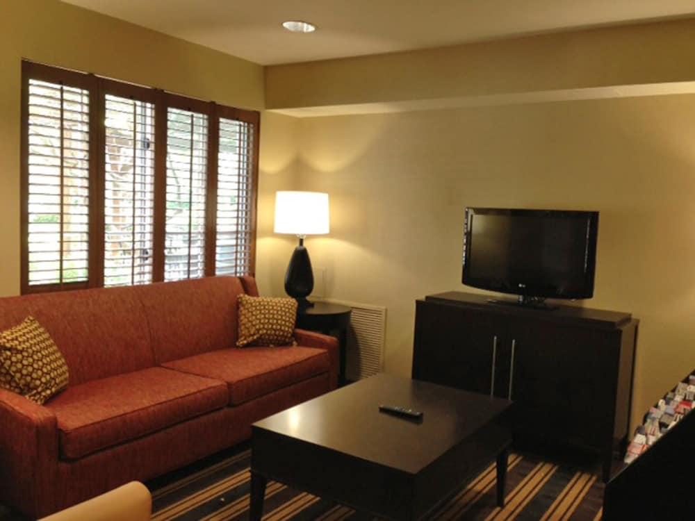 Extended Stay America Suites - Boston - Waltham - 52 4Th Ave Екстериор снимка