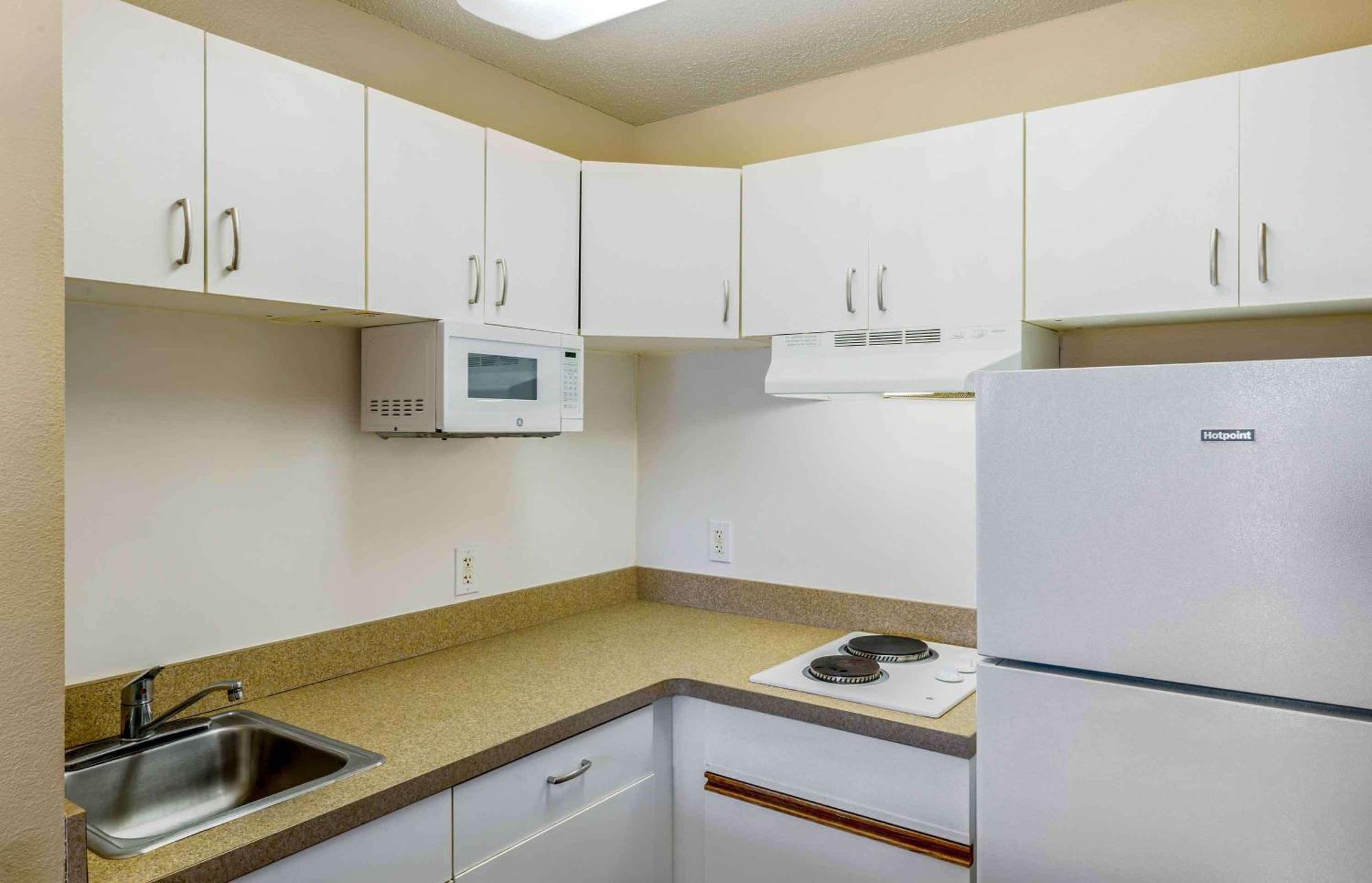 Extended Stay America Suites - Boston - Waltham - 52 4Th Ave Екстериор снимка