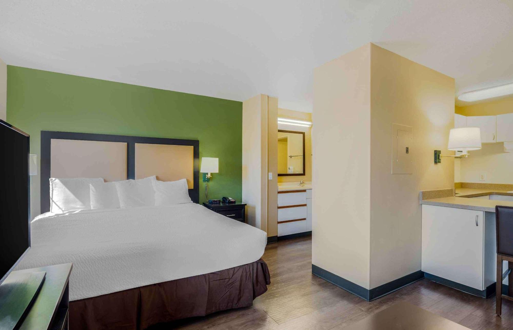 Extended Stay America Suites - Boston - Waltham - 52 4Th Ave Екстериор снимка