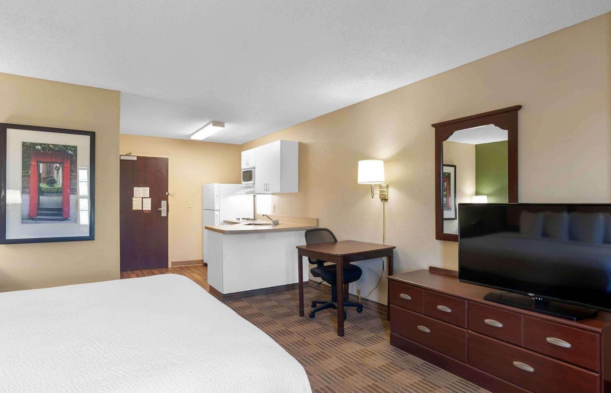 Extended Stay America Suites - Boston - Waltham - 52 4Th Ave Екстериор снимка