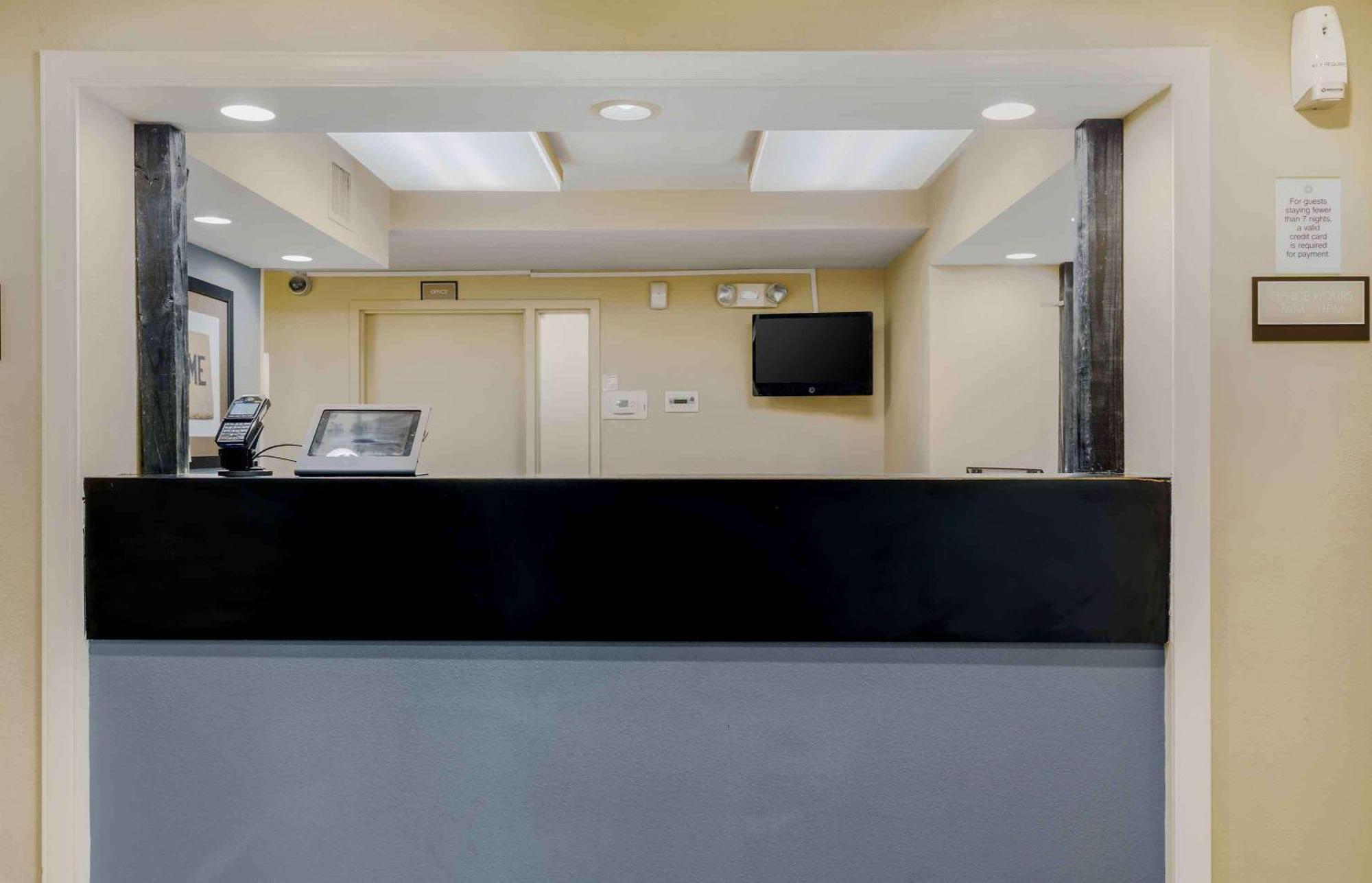 Extended Stay America Suites - Boston - Waltham - 52 4Th Ave Екстериор снимка